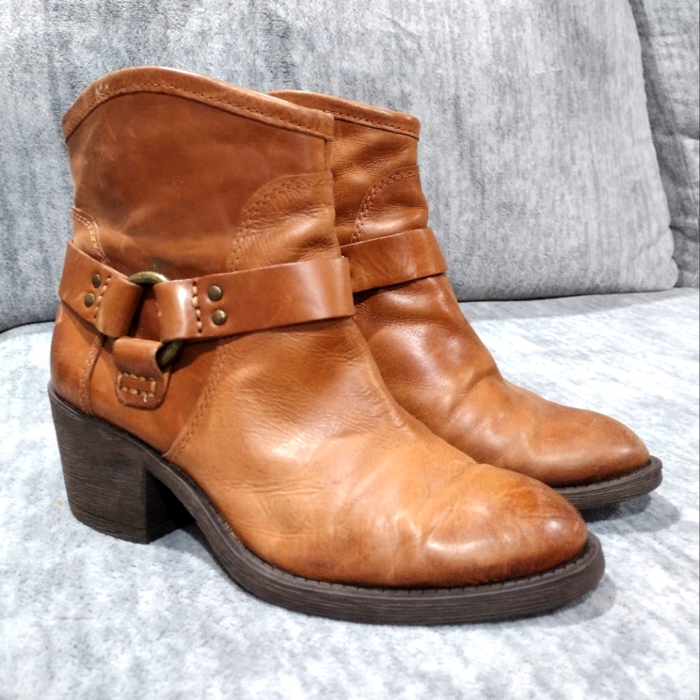 Lucky Brand Bambi Heeled Western Ankle Boots with bootstraps, Women's size 7.5